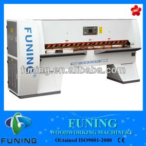 Veneer cutting machine