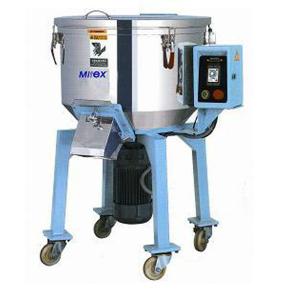 Vertical plastic color mixer