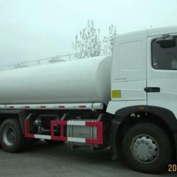 WATER TANKER TRUCK