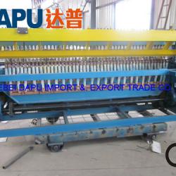 Welded wire fence mesh machine