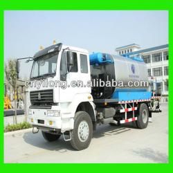 Yilong Automatic Asphalt Distributor for road construction