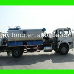 Yilong Bitumen transportation truck