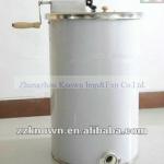 beekeeping manual honey extractor