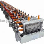 floor decking machine