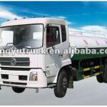 Dongfeng 4*2 street water sprinkler truck 8.75m3