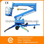 Telescopic articulating towable lift cherrypickers