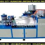 Closure lining machine